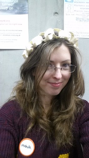 Paper chain crown